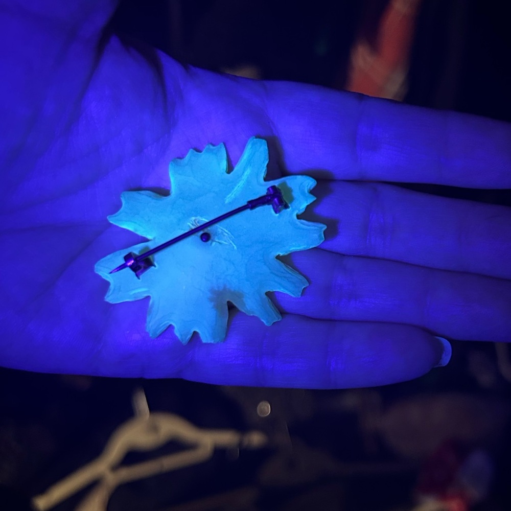 Antique Signed Celluloid Genuine Turquoise Flower C Clasp Brooch - Picture 5 of 15